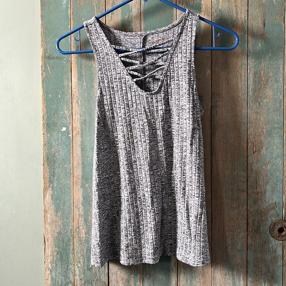 Arizona Jeans women’s XS gray tank top